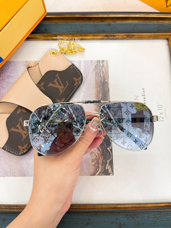 LV Sunglasses AAAA-4927