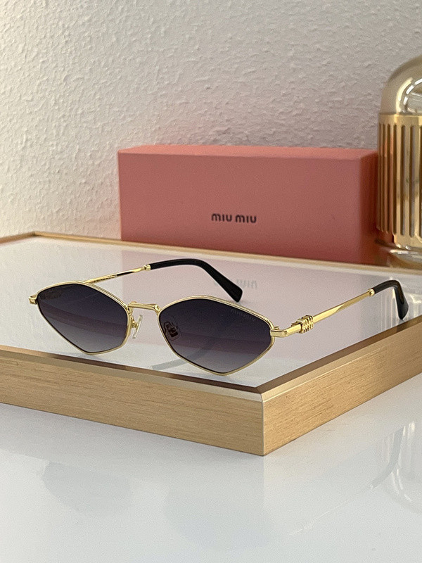Miu Miu Sunglasses AAAA-1505