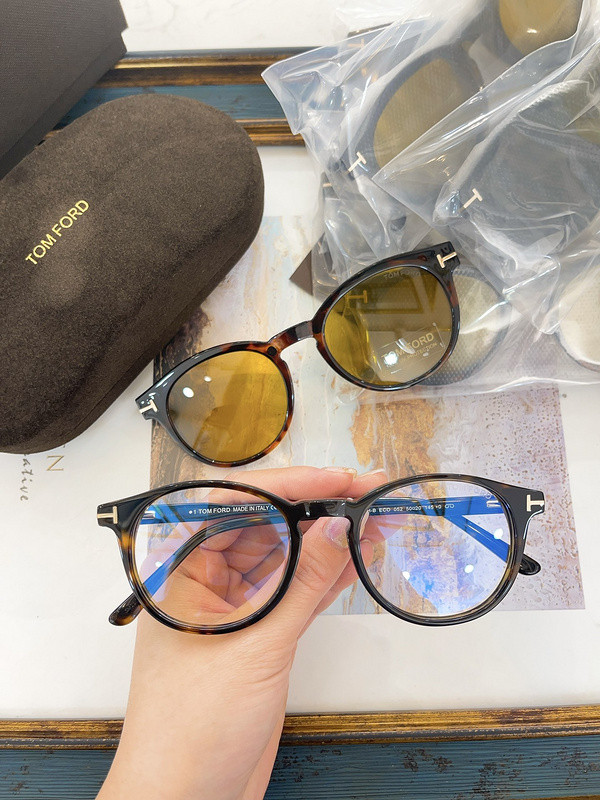 Tom Ford Sunglasses AAAA-3910