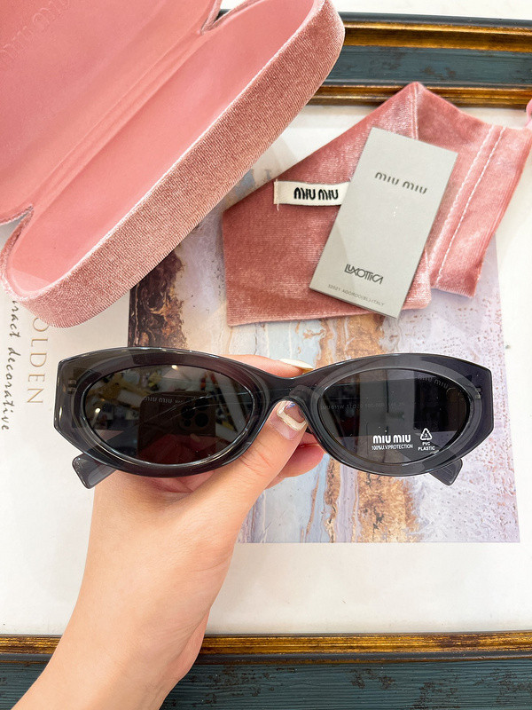 Miu Miu Sunglasses AAAA-1346