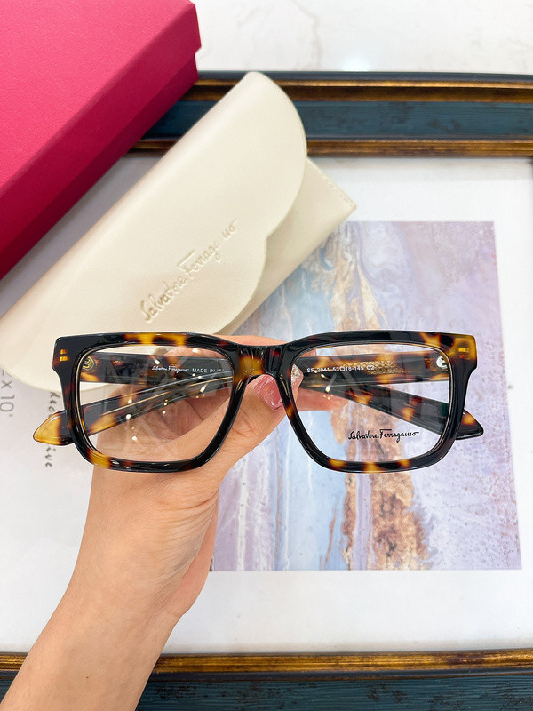 Ferragamo Sunglasses AAAA-816