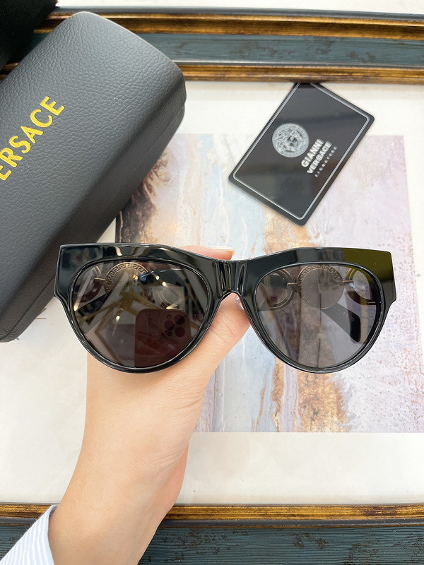 Versace Sunglasses AAAA-2910