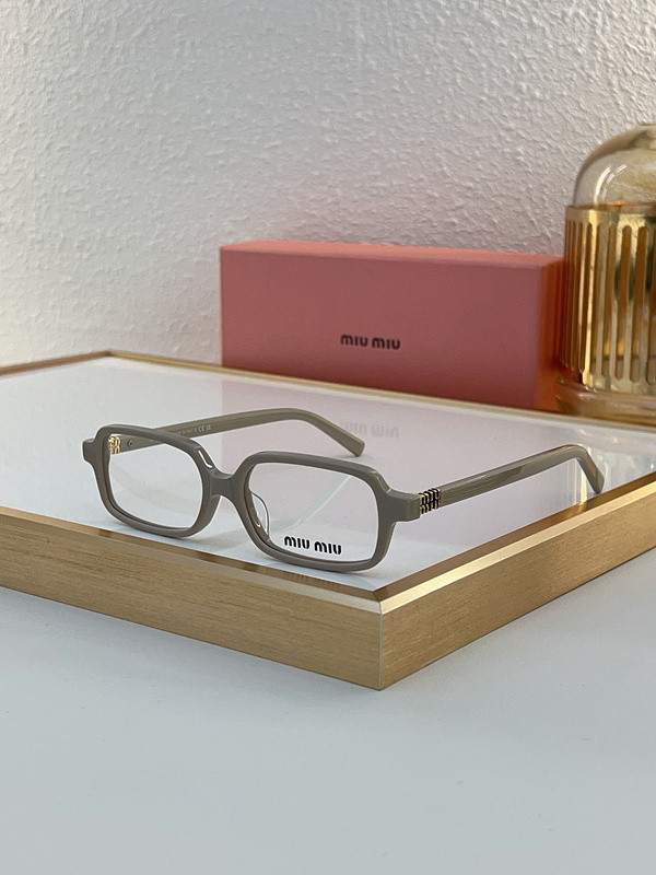 Miu Miu Sunglasses AAAA-1369