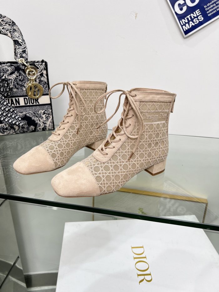 Dior Women Shoes 1：1 quality-678