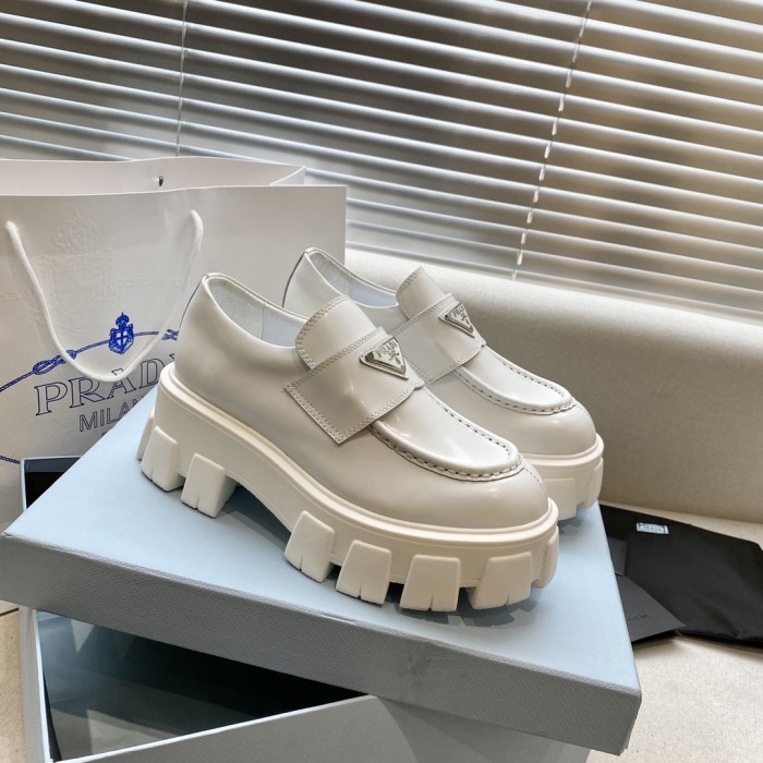 Prada women shoes 1：1 quality-607
