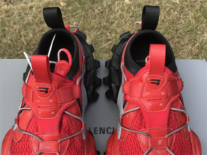 B 17FW Tripe-S High End Sneaker-579