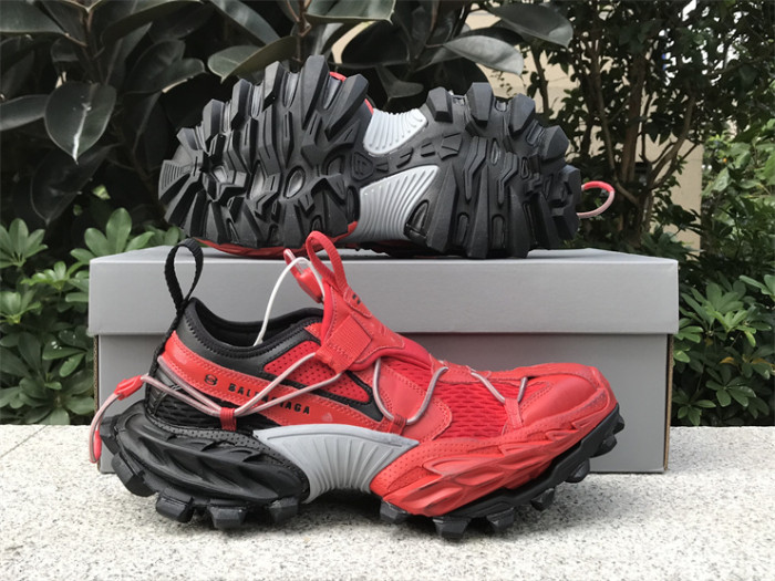 B 17FW Tripe-S High End Sneaker-579