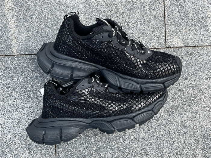 B 17FW Tripe-S High End Sneaker-604