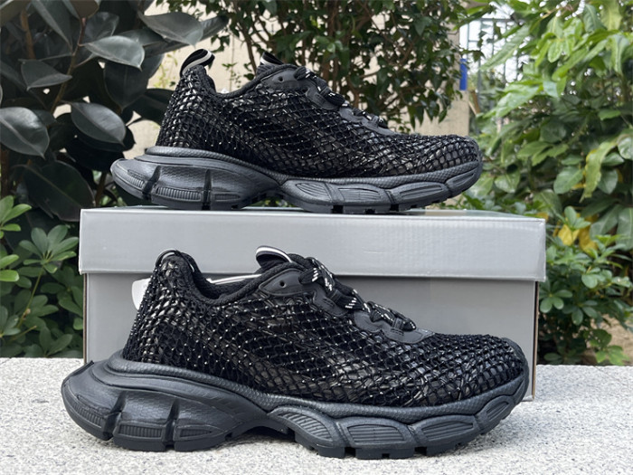 B 17FW Tripe-S High End Sneaker-604