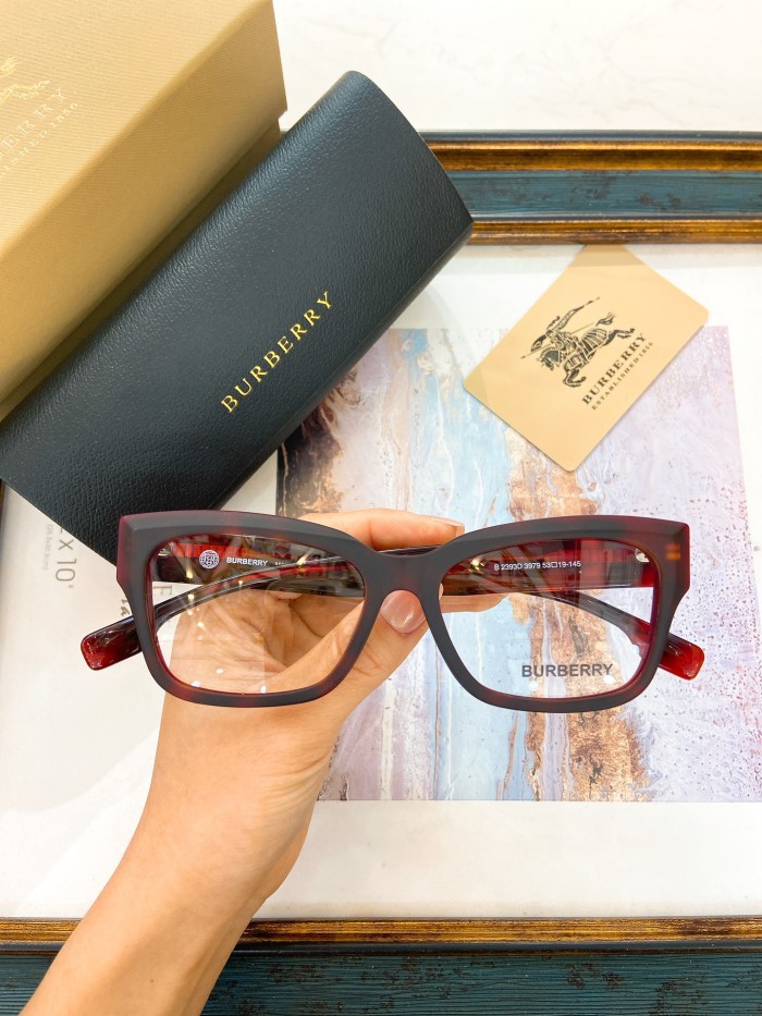 Burberry Sunglasses AAAA-2918