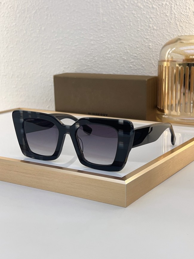 Burberry Sunglasses AAAA-2874