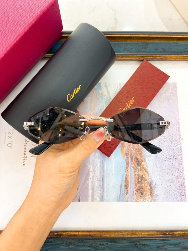Cartier Sunglasses AAAA-7639