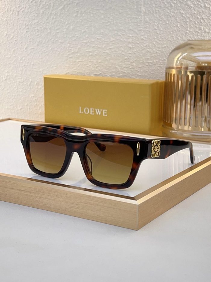 Loewe Sunglasses AAAA-516