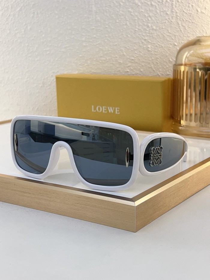 Loewe Sunglasses AAAA-549