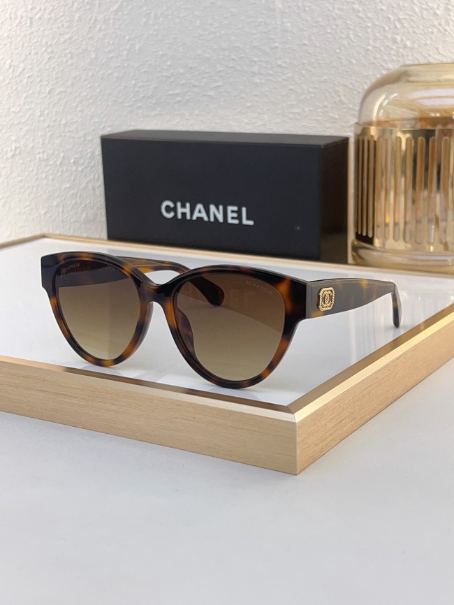 CHNL Sunglasses AAAA-4749