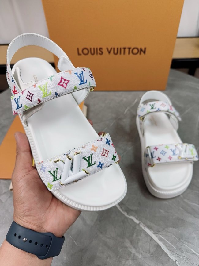 LV women Sandals 1：1 Quality-902