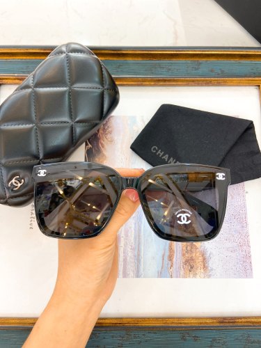 CHNL Sunglasses AAAA-4744