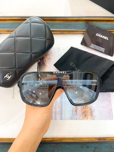 CHNL Sunglasses AAAA-4572