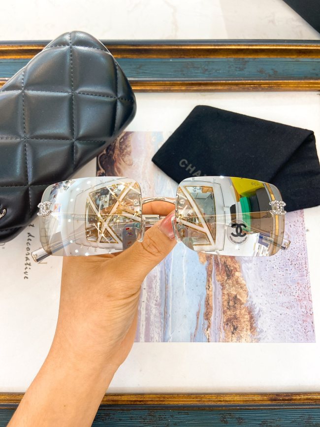 CHNL Sunglasses AAAA-4718