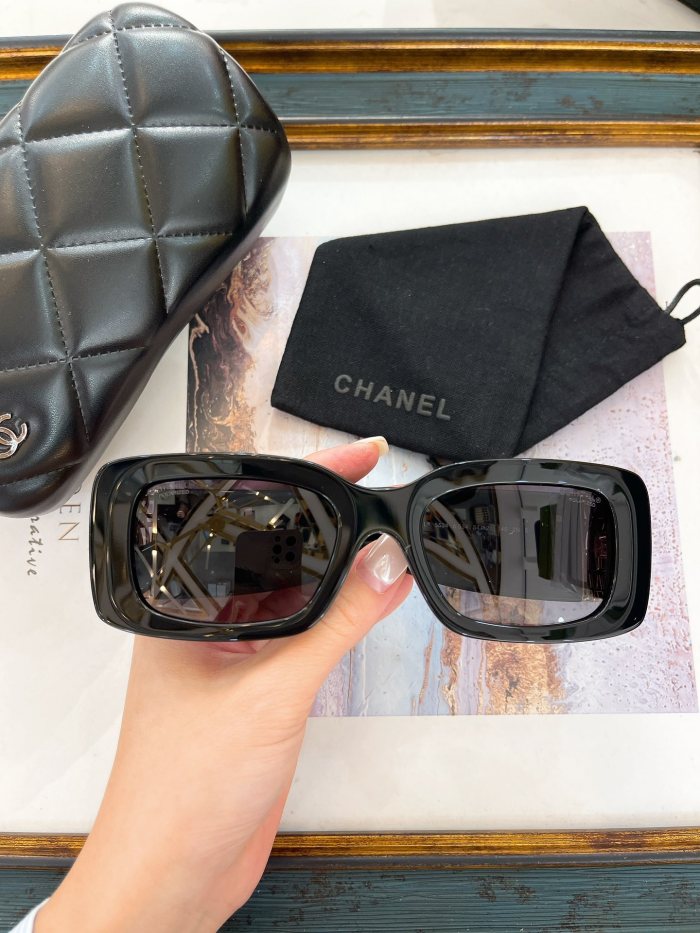 CHNL Sunglasses AAAA-4531
