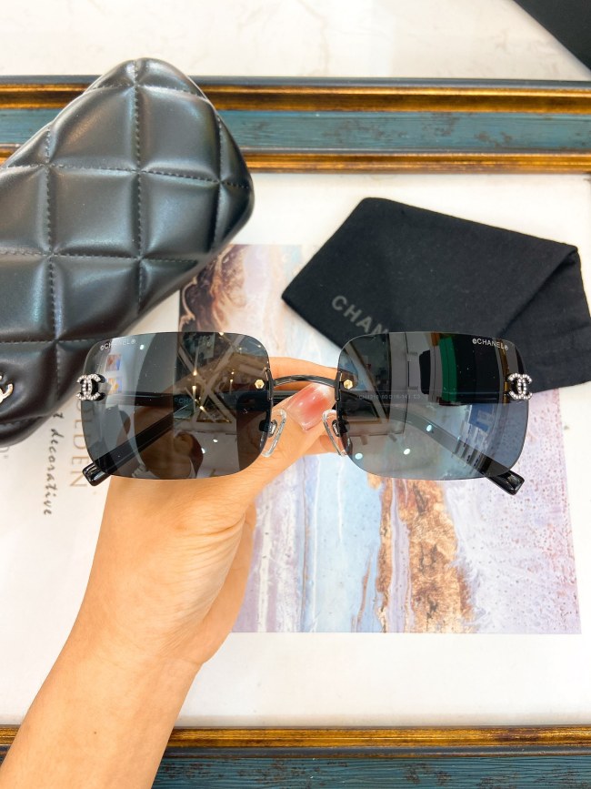 CHNL Sunglasses AAAA-4714