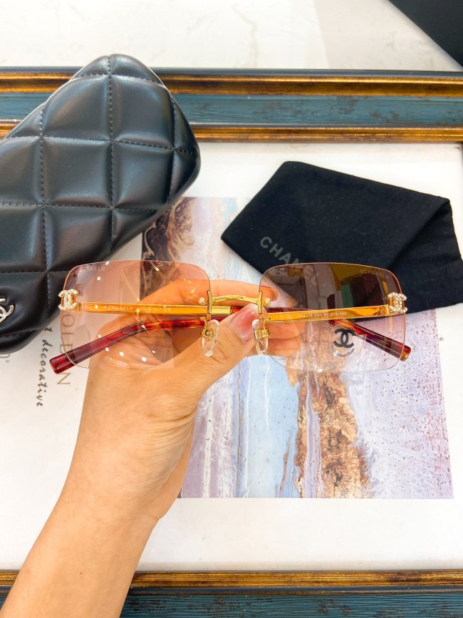 CHNL Sunglasses AAAA-4717