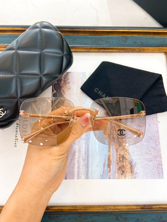 CHNL Sunglasses AAAA-4732