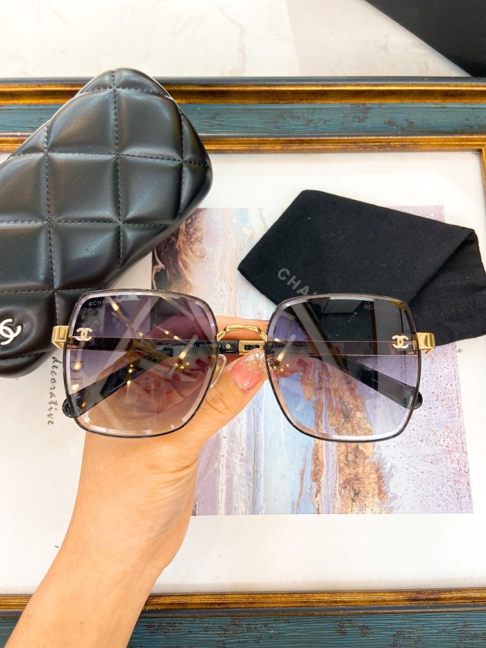 CHNL Sunglasses AAAA-4871