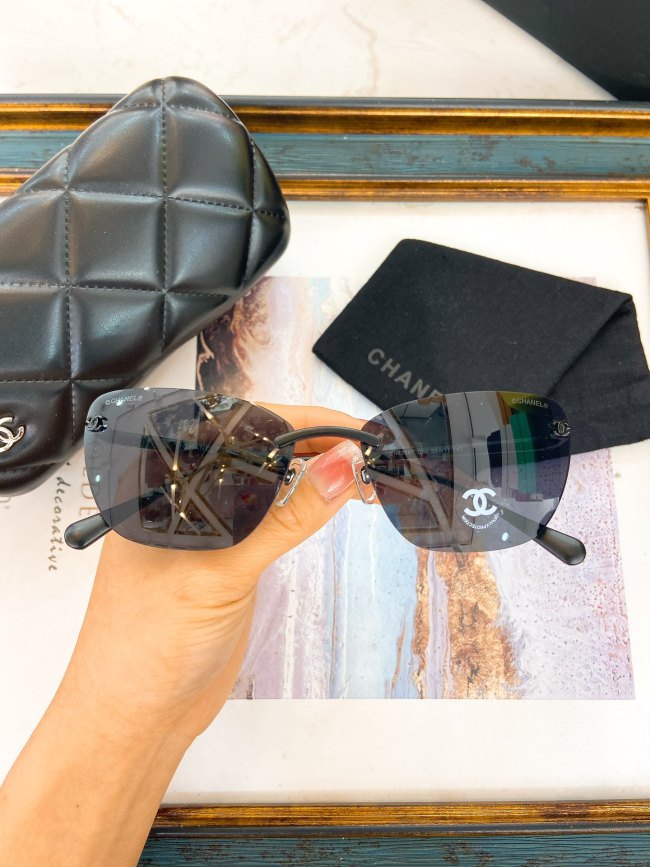 CHNL Sunglasses AAAA-4725