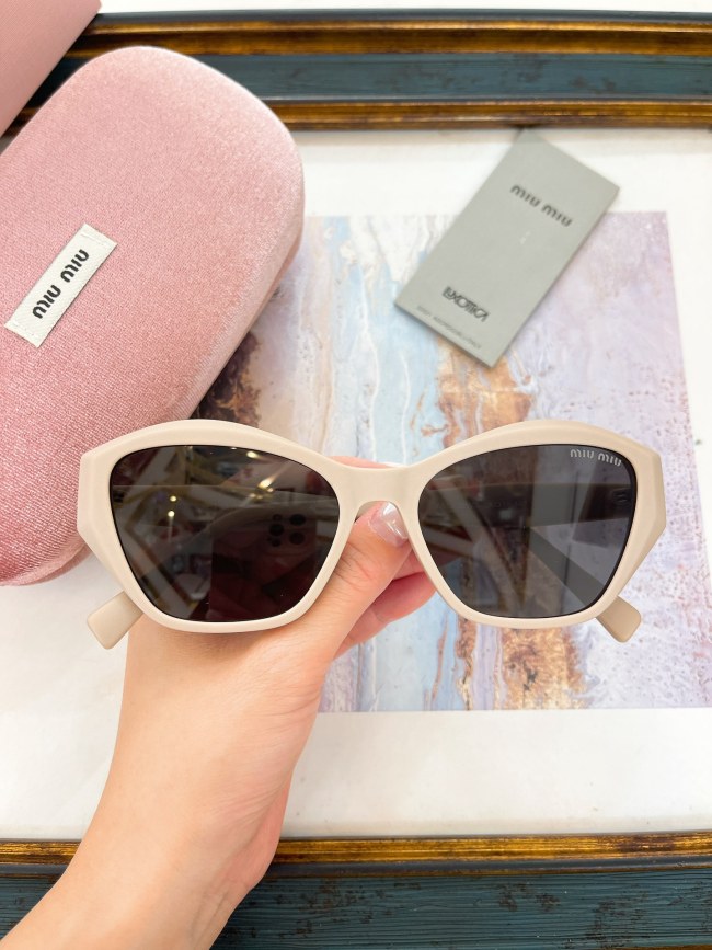 Miu Miu Sunglasses AAAA-1581
