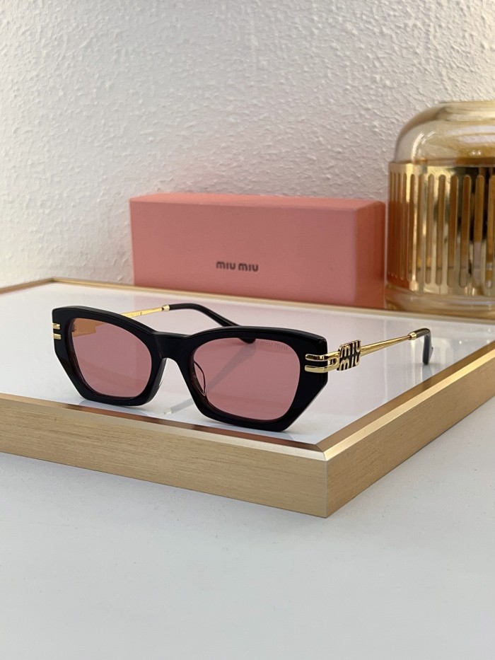 Miu Miu Sunglasses AAAA-1549