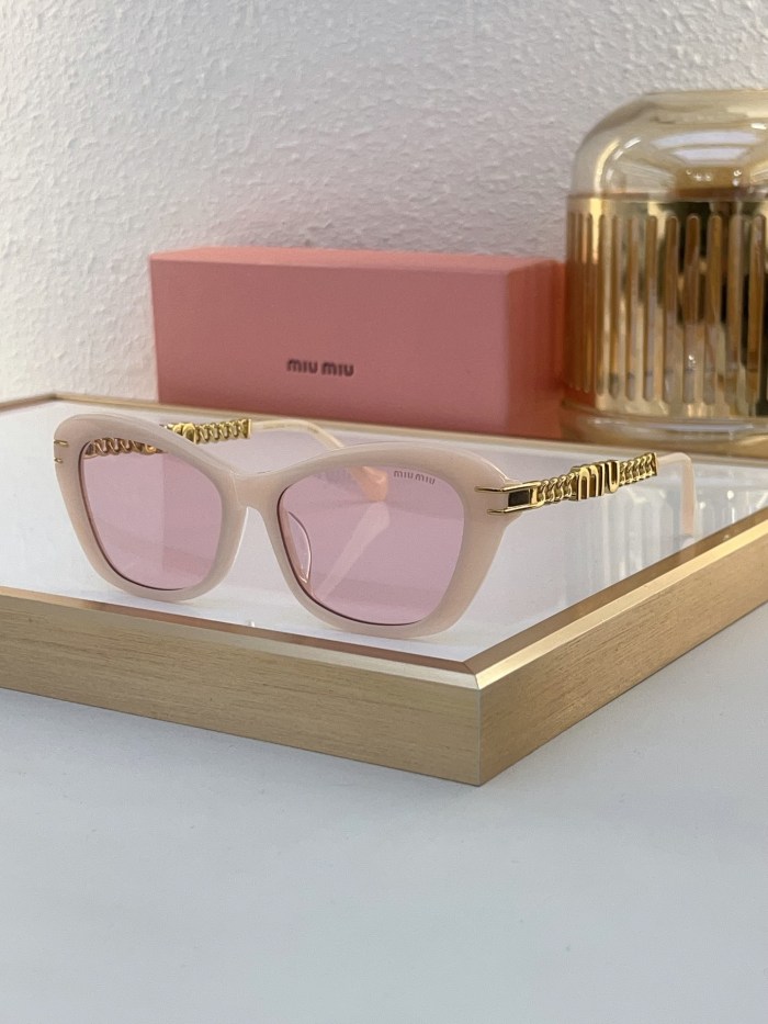 Miu Miu Sunglasses AAAA-1544