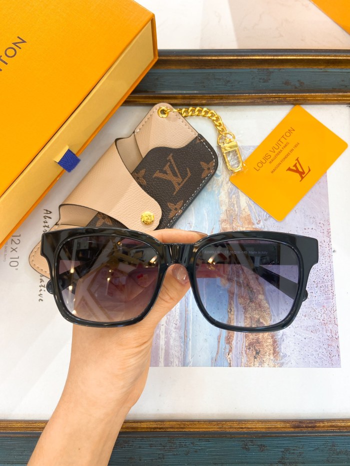 LV Sunglasses AAAA-5341