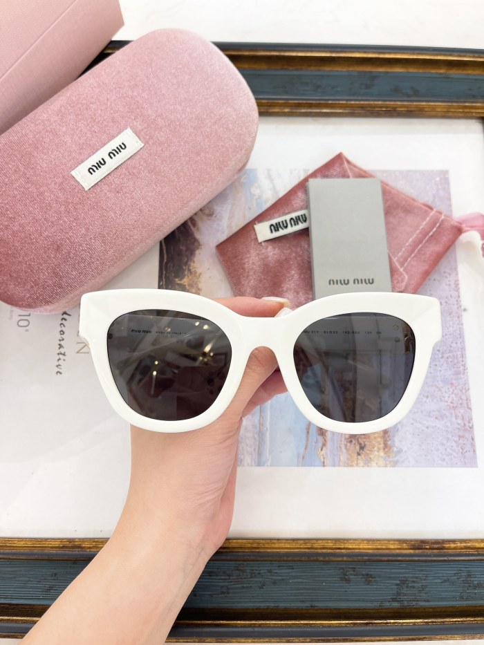 Miu Miu Sunglasses AAAA-1562