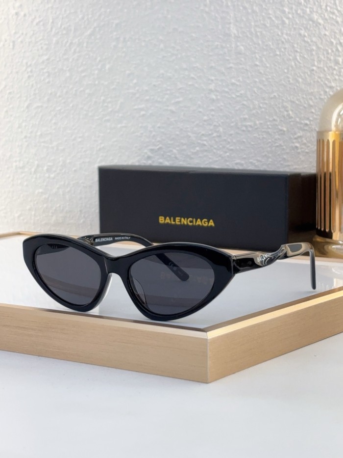 B Sunglasses AAAA-1114