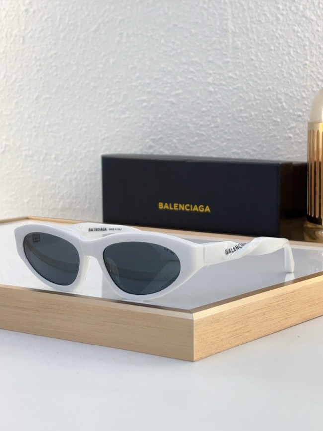 B Sunglasses AAAA-1117