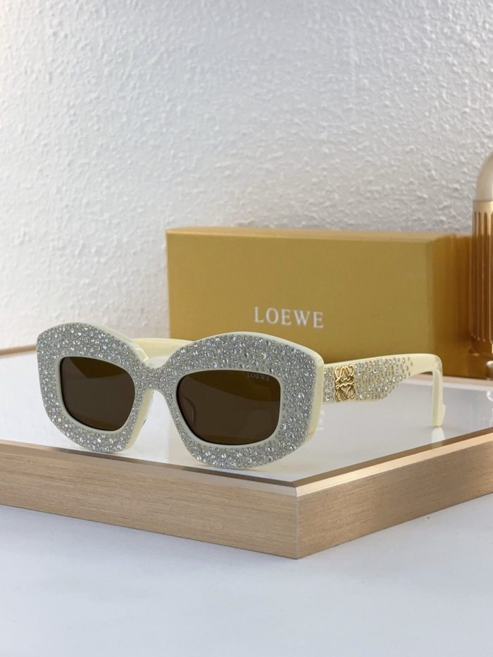 Loewe Sunglasses AAAA-596