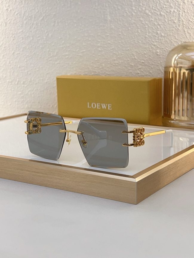 Loewe Sunglasses AAAA-586