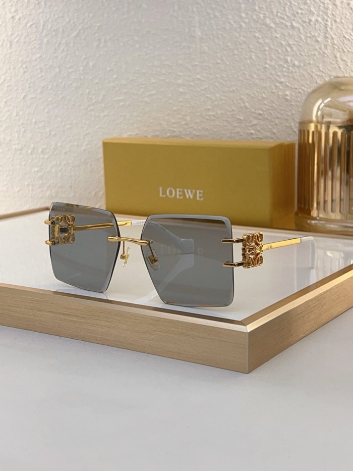 Loewe Sunglasses AAAA-586