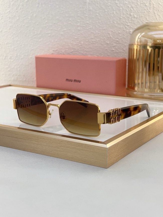 Miu Miu Sunglasses AAAA-1645