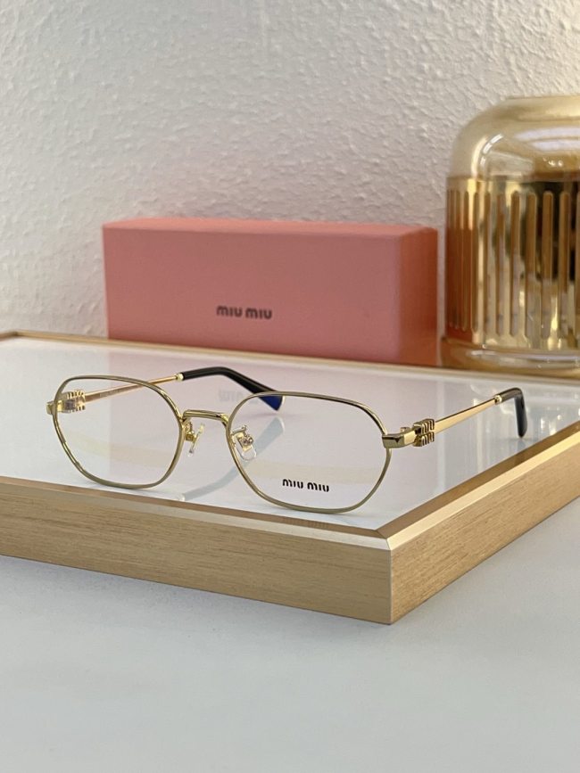 Miu Miu Sunglasses AAAA-1686