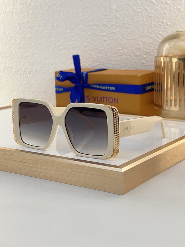LV Sunglasses AAAA-5505