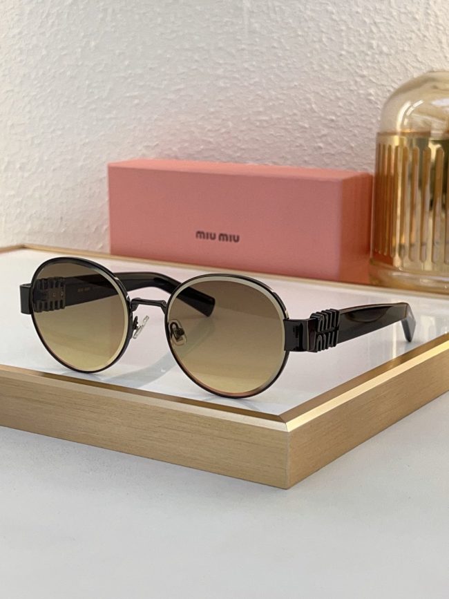 Miu Miu Sunglasses AAAA-1657