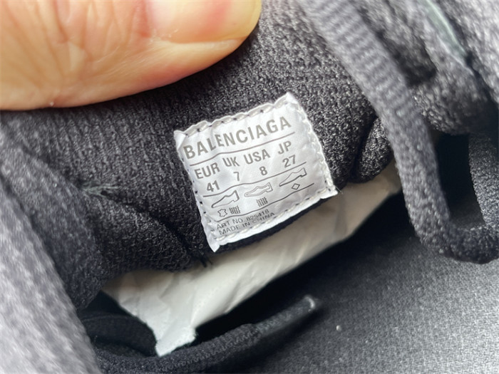 B 17FW Tripe-S High End Sneaker-606