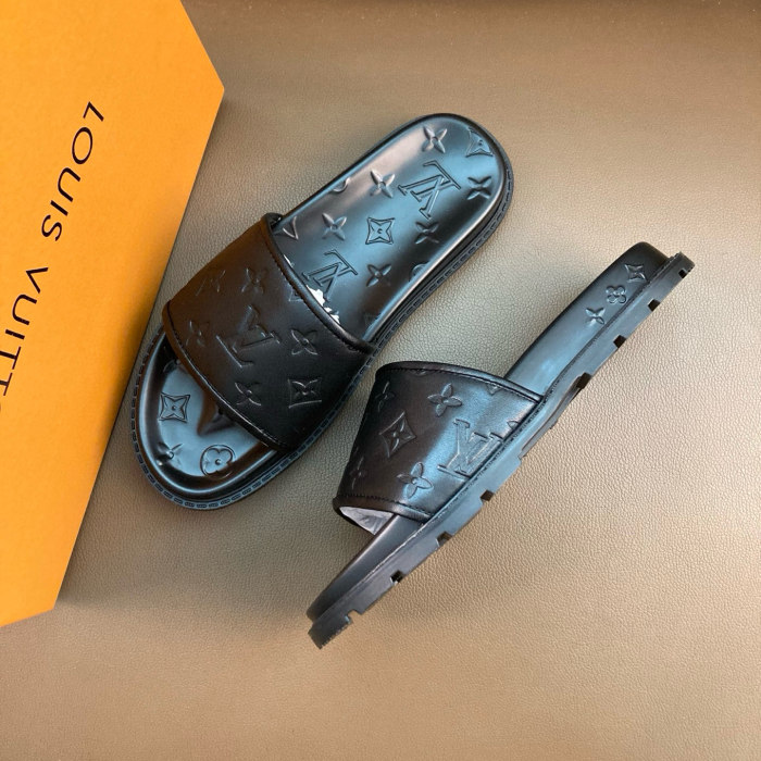 LV Sandals 1：1 Quality-915