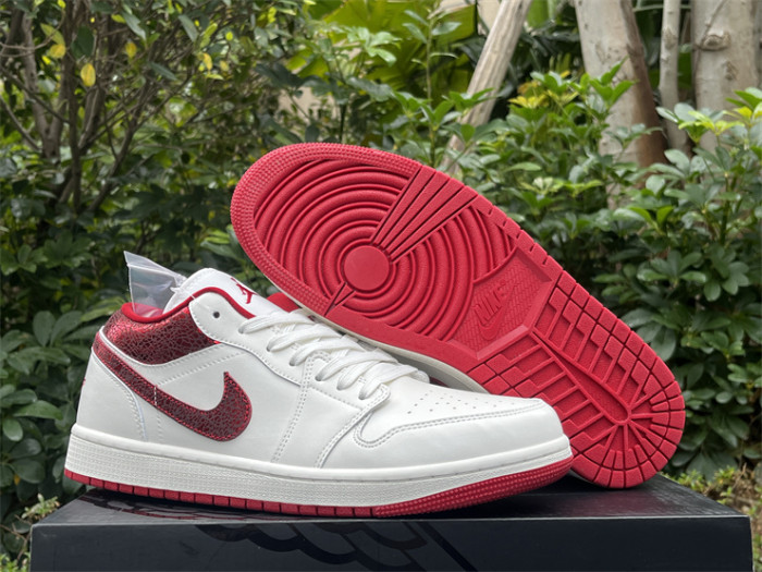 Authentic Air Jordan 1 Low Mints Another “Valentine’s Day”