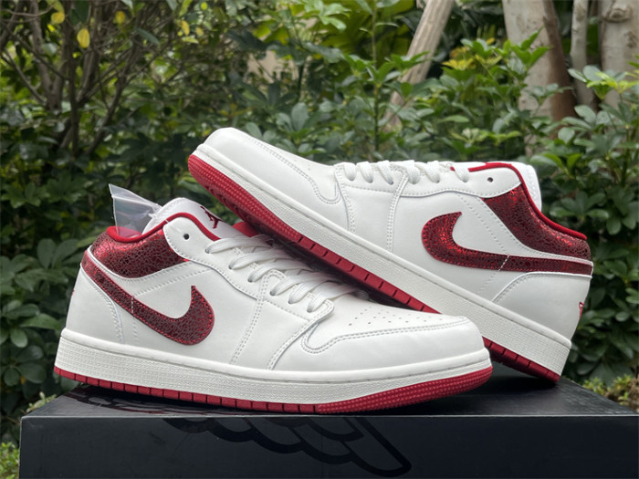 Authentic Air Jordan 1 Low Mints Another “Valentine’s Day”