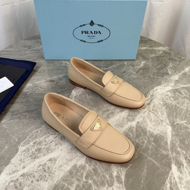 Prada women shoes 1：1 quality-617
