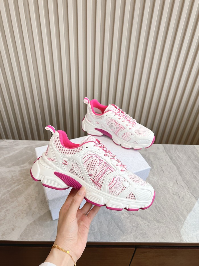 Dior Women Shoes 1：1 quality-709