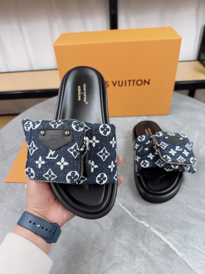 LV Sandals 1：1 Quality-945
